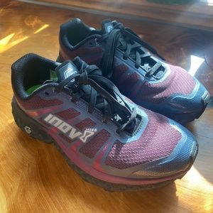 Inov-8 Ultra G 300 Max Women's Trail Running Shoe EUC